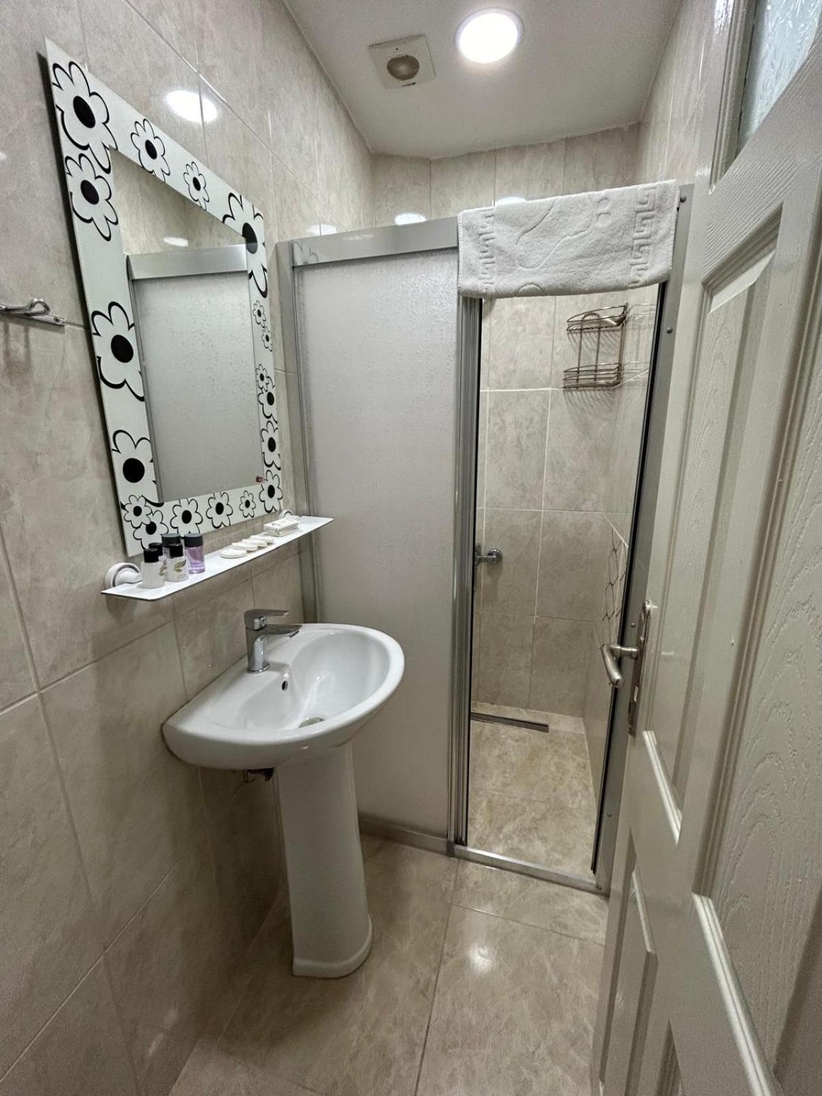 Apartament Buhara Family Stone House